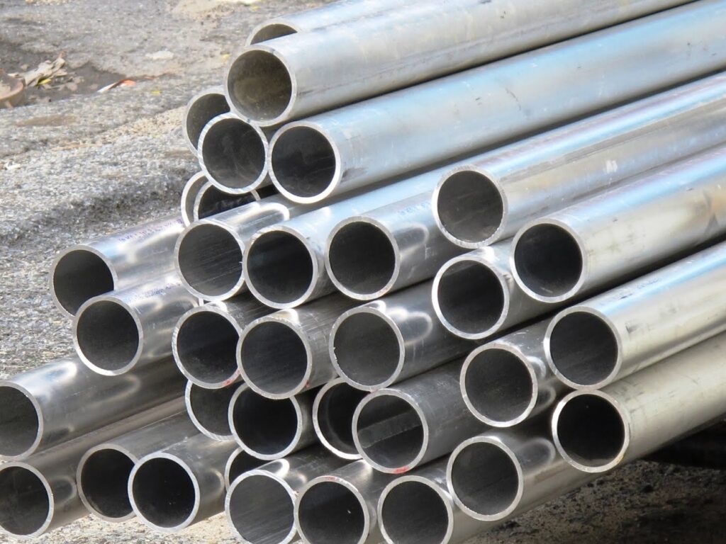 Труба Б/У из цветного металла алюминиевая 18 мм 2 мм Д1